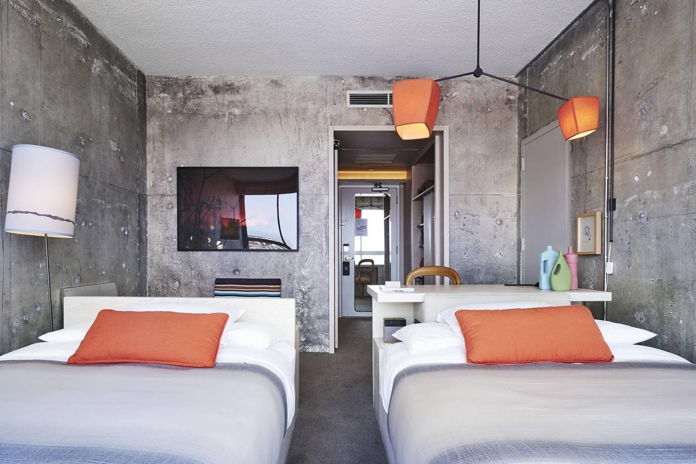 The-Line---Los-Angeles-Room-5