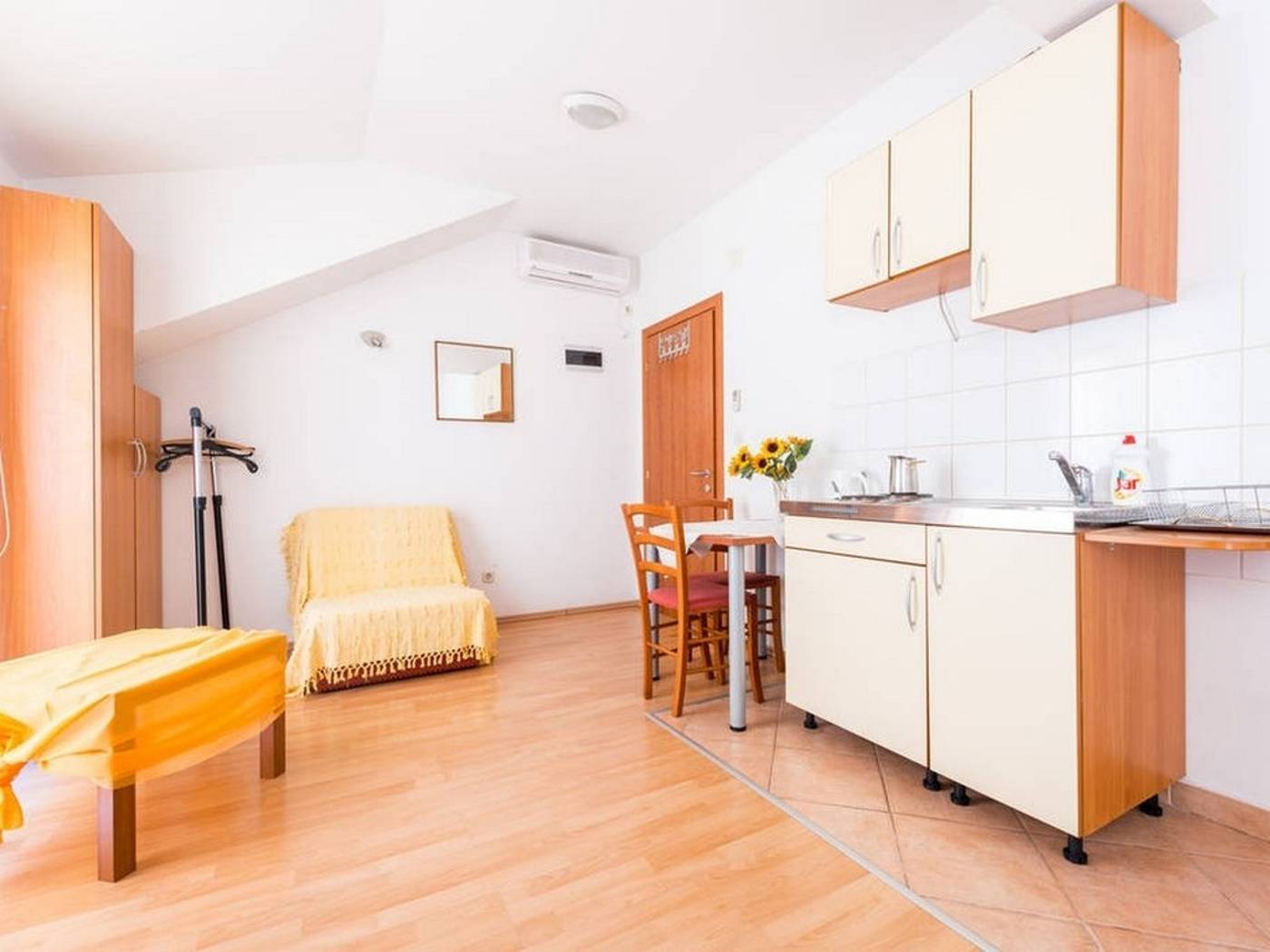 Apartments-Ivanka-Room-11