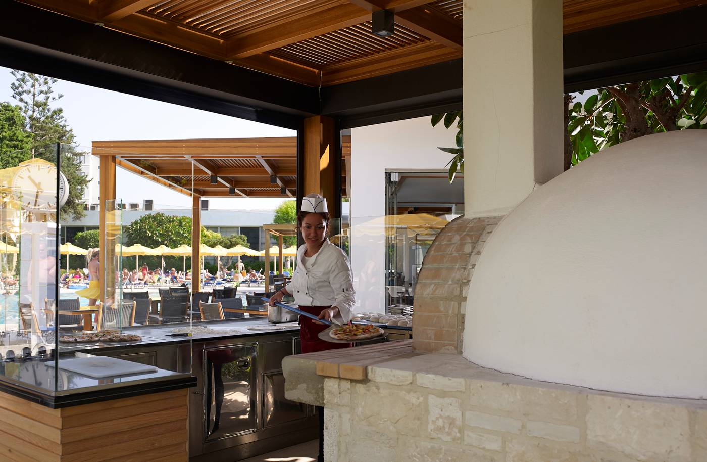 Mitsis-Grand-Hotel-Restaurant-6