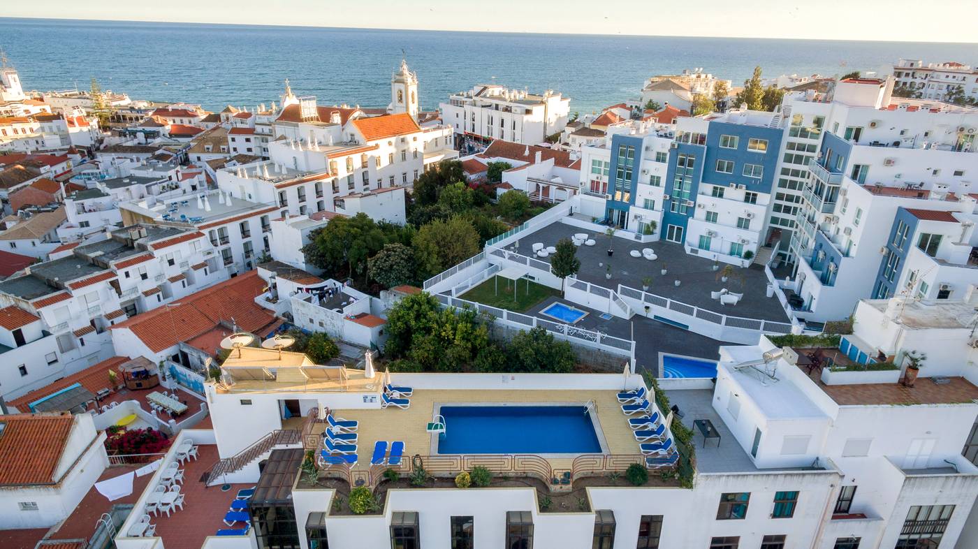 Hotel-Residencial-Colina-do-Mar-General-view-16