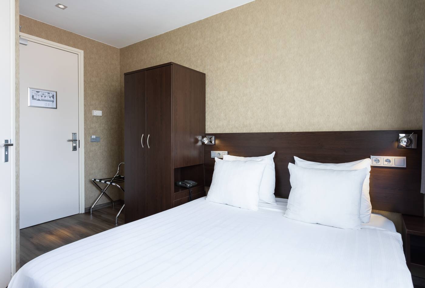 Espresso-City-Centre-Room-7