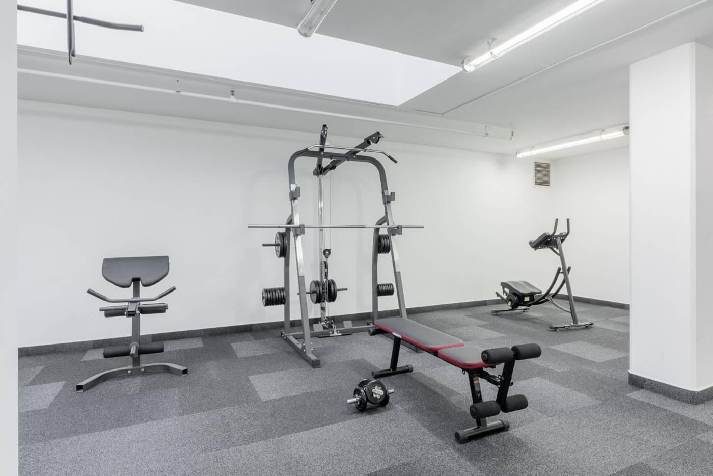 Akeah-Verdi-Budapest-Sports-and-Entertainment-31