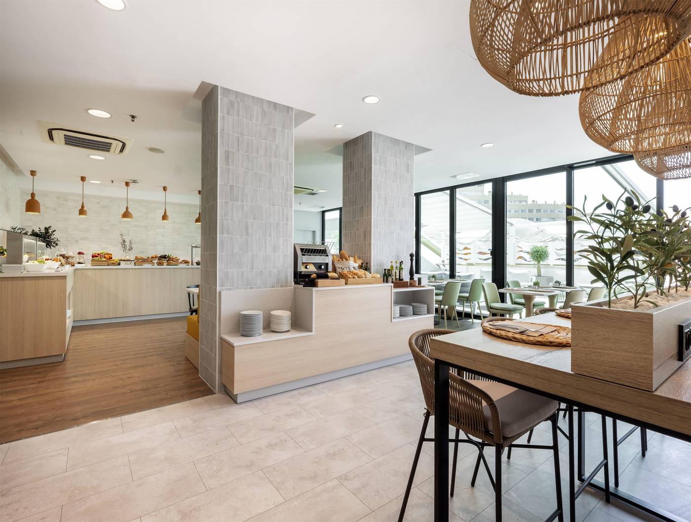 Malaga-Alameda-Centro-Affiliated-by-Melia-Restaurant-46