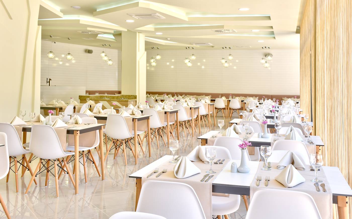 Grifid-Hotel-Foresta-Restaurant-8