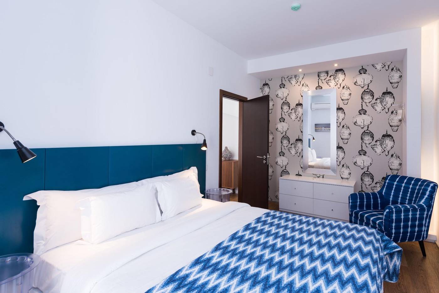 Alfama---Lisbon-Lounge-Suites-Room-29