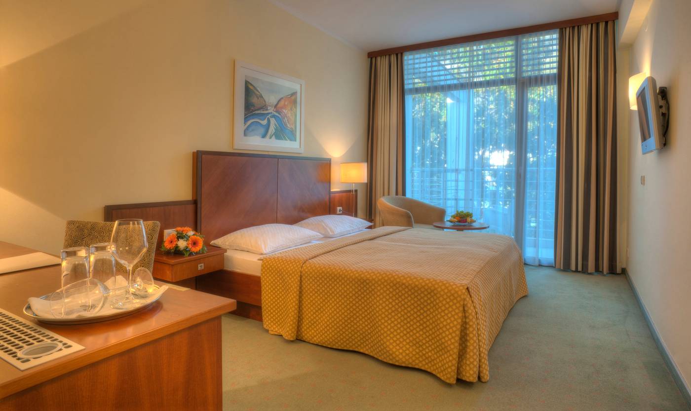 Hotel Rivijera-Montenegro-PETROVAC-Room-6