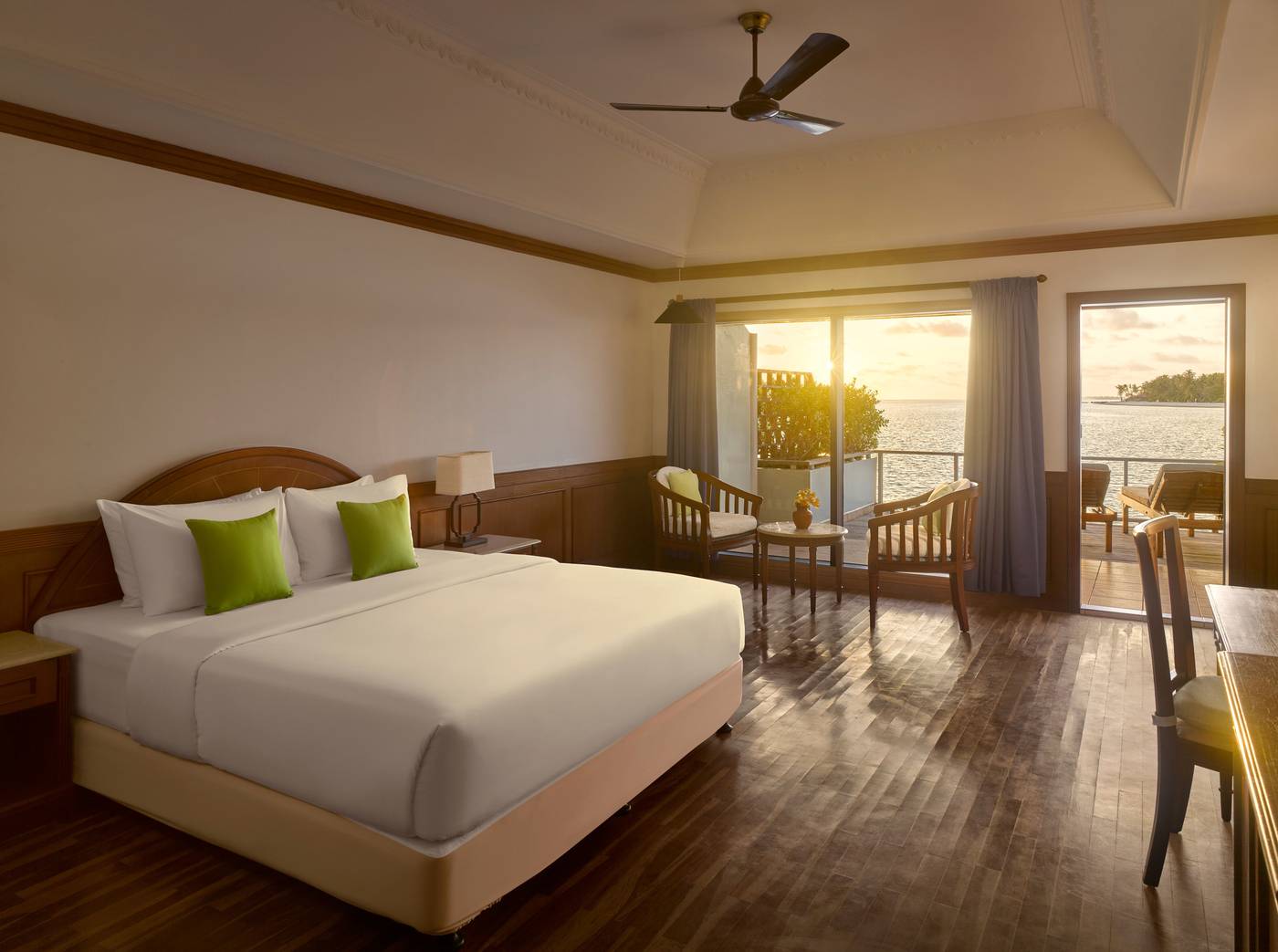 Villa Park, Sun Island