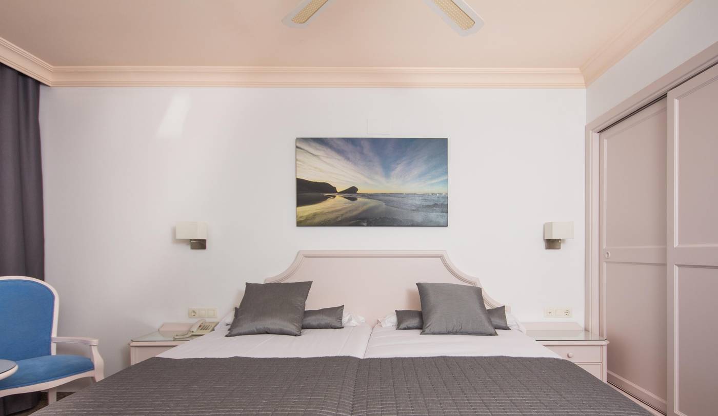 Mac-Puerto-Marina-Benalmadena-Room-26