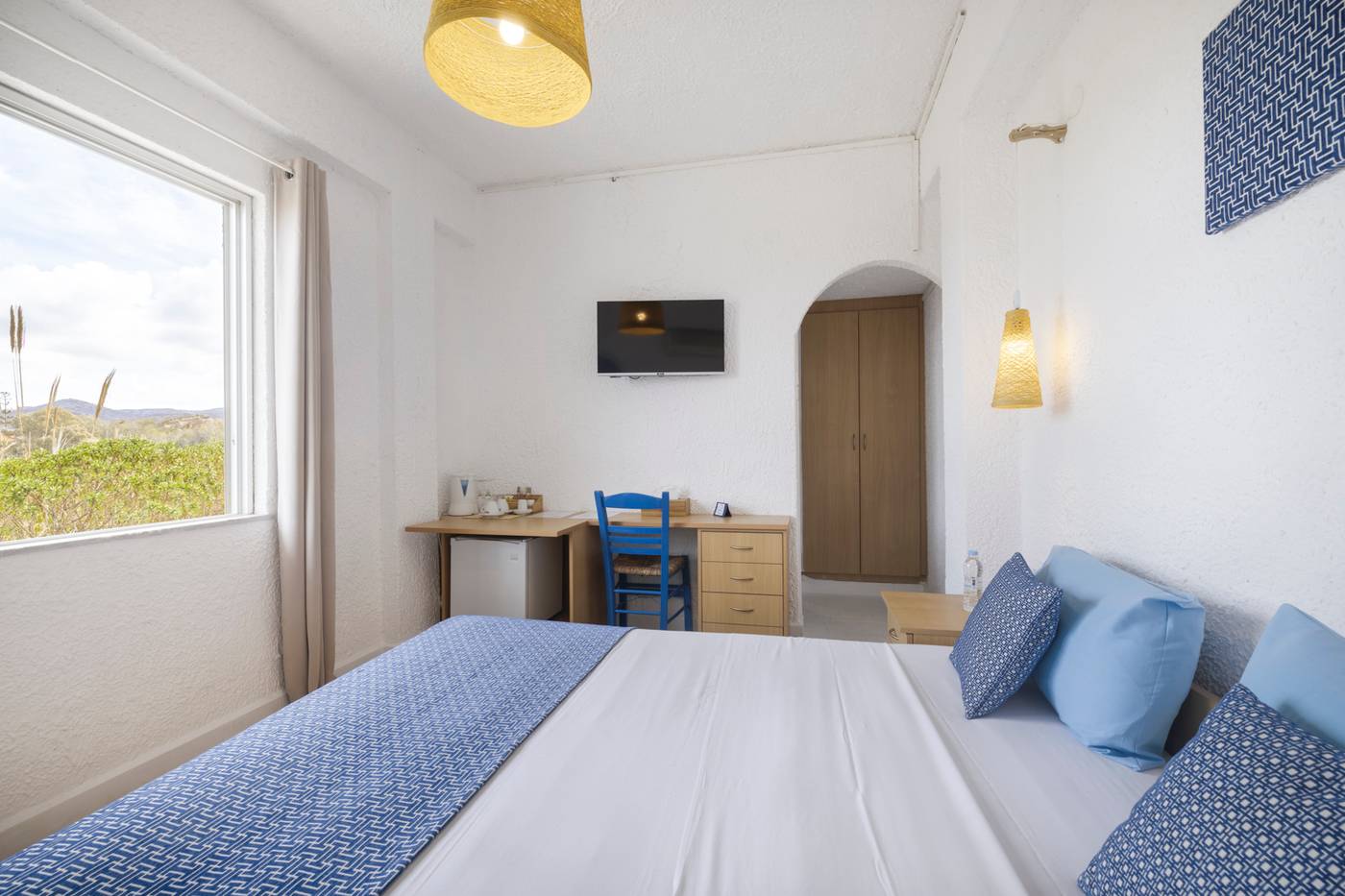 Lassion-Golden-Bay-Room-14