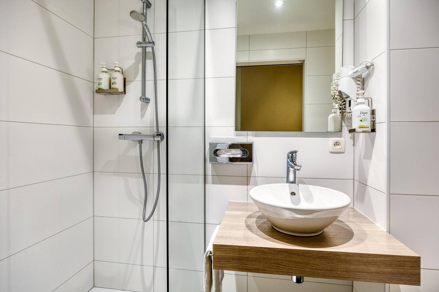 Holiday-Inn-Brussels-Schuman-Room-40