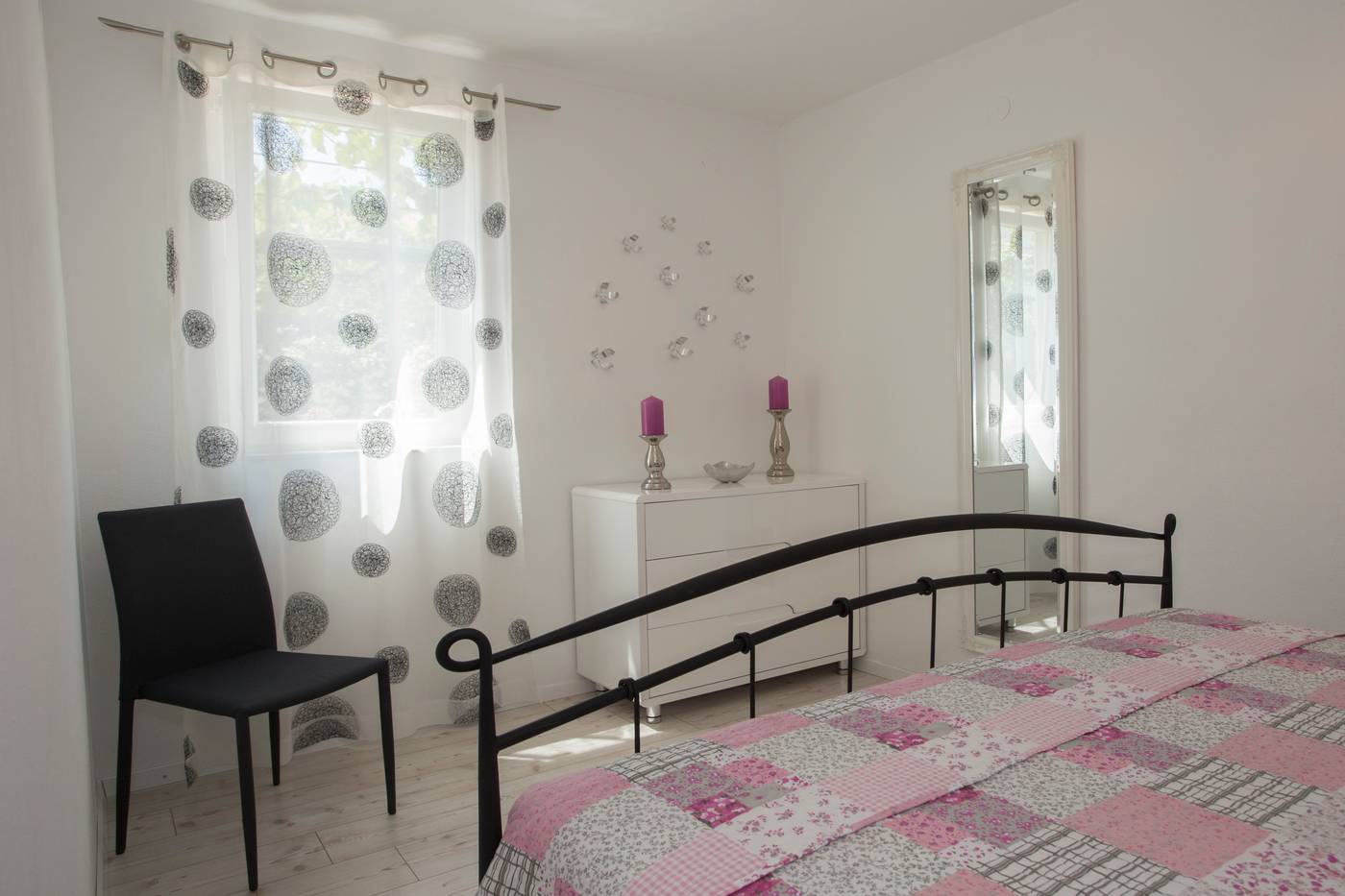 Apartment-Alma-Room-23