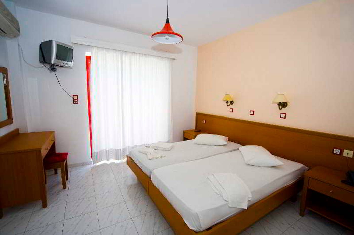 Lenaki-Room-26