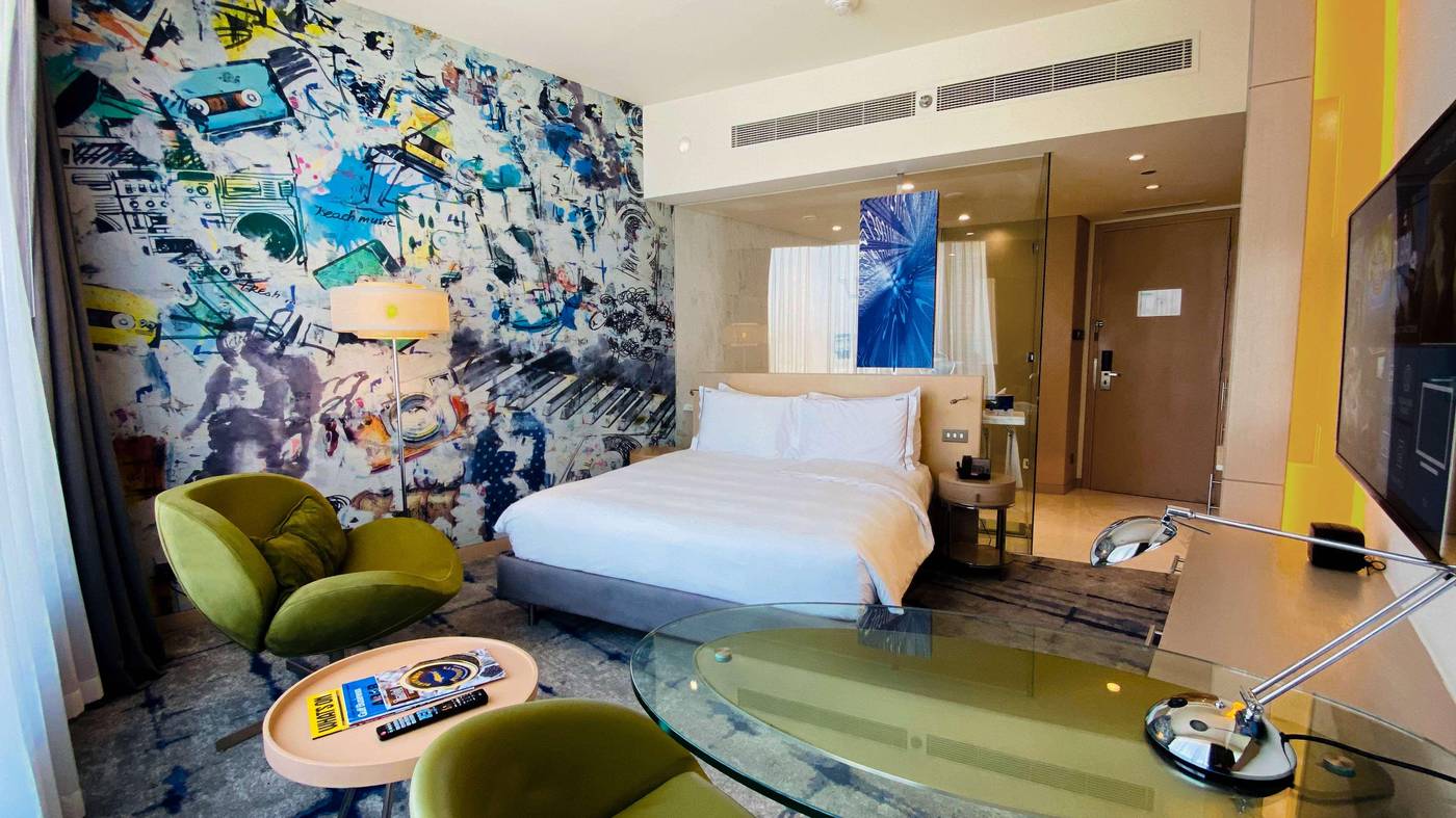 Media-One-Hotel-Room-32