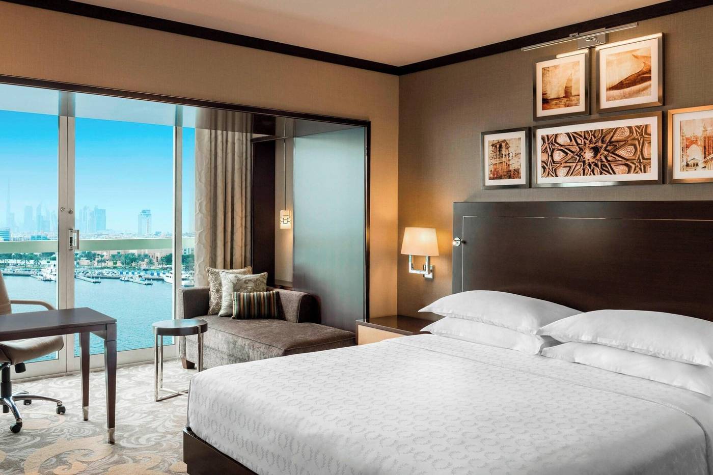 Sheraton-Dubai-Creek-Hotel-and-Towers-Room-25