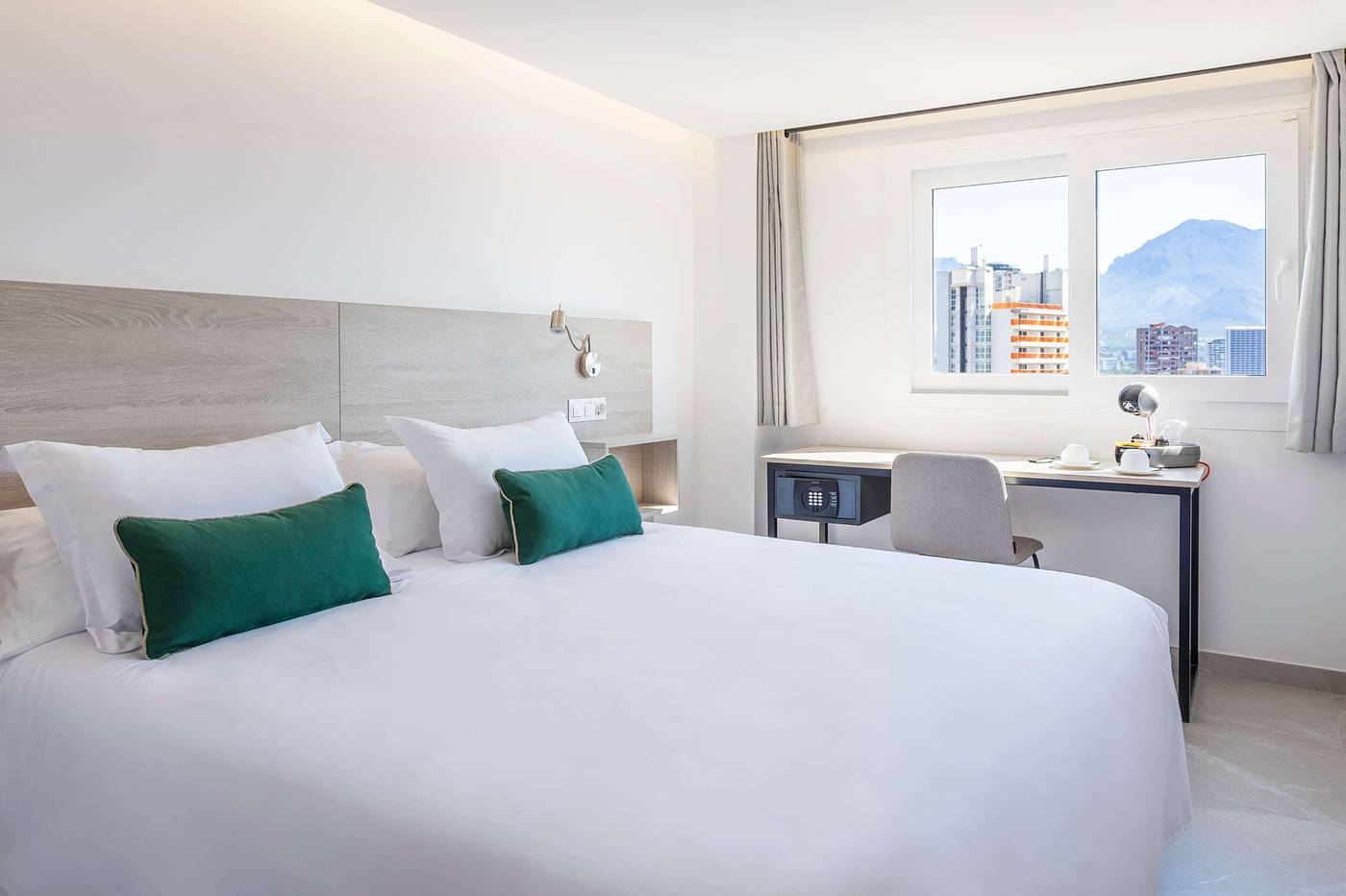 Apartamentos-Halley-Affiliated-By-Melia-Room-12