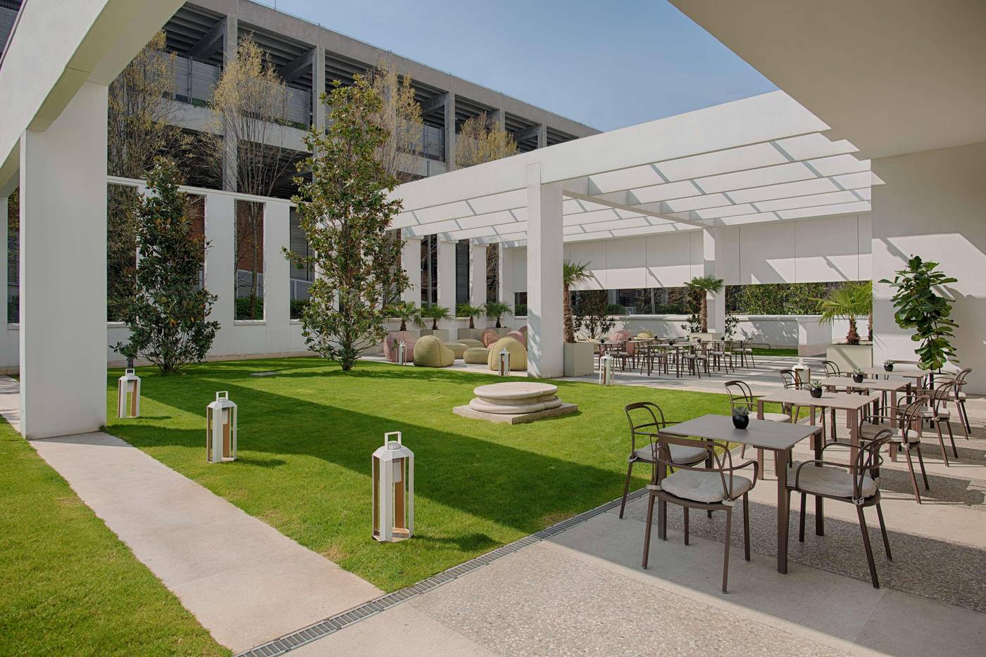 NH-Collection-Milano-CityLife-General-view-57