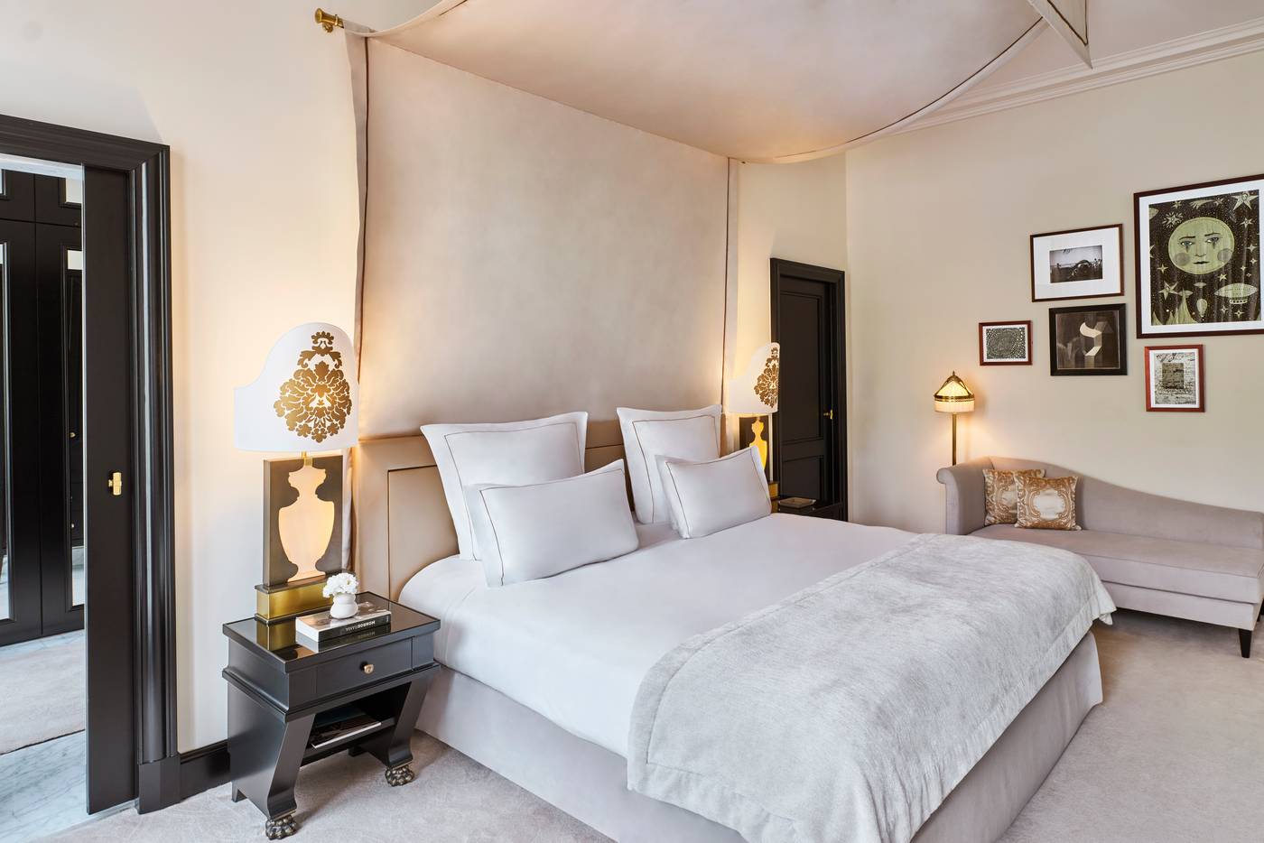 Hotel-Barriere-Le-Fouquets-Paris-Room-35
