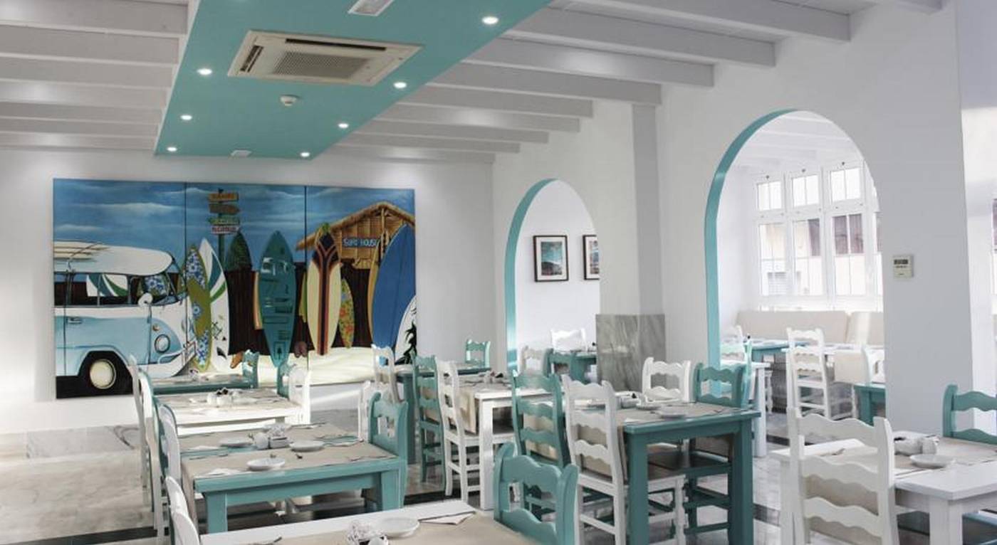Surfing-Colors-Corralejo-Restaurant-54