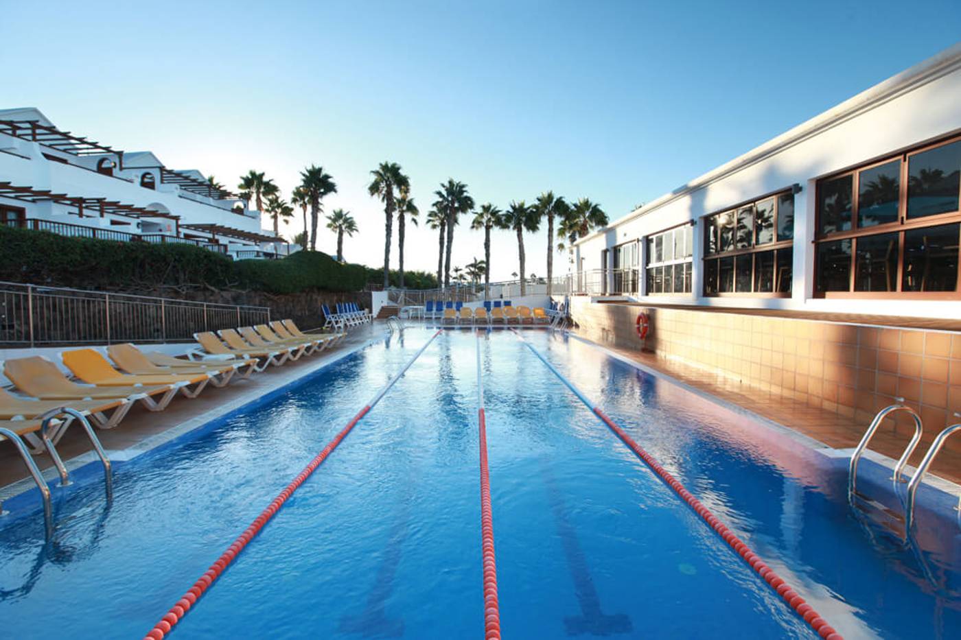 Flamingo Beach Resort