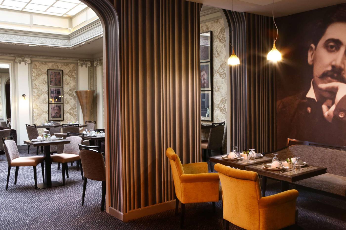 Hotel-Litteraire-Le-Swann--BW-Premier-Collection-Restaurant-19