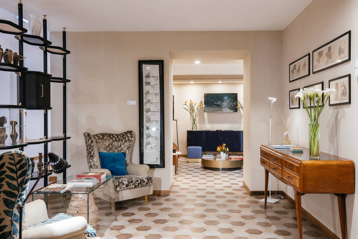 Villa-Fiorella-Art-General-view-50