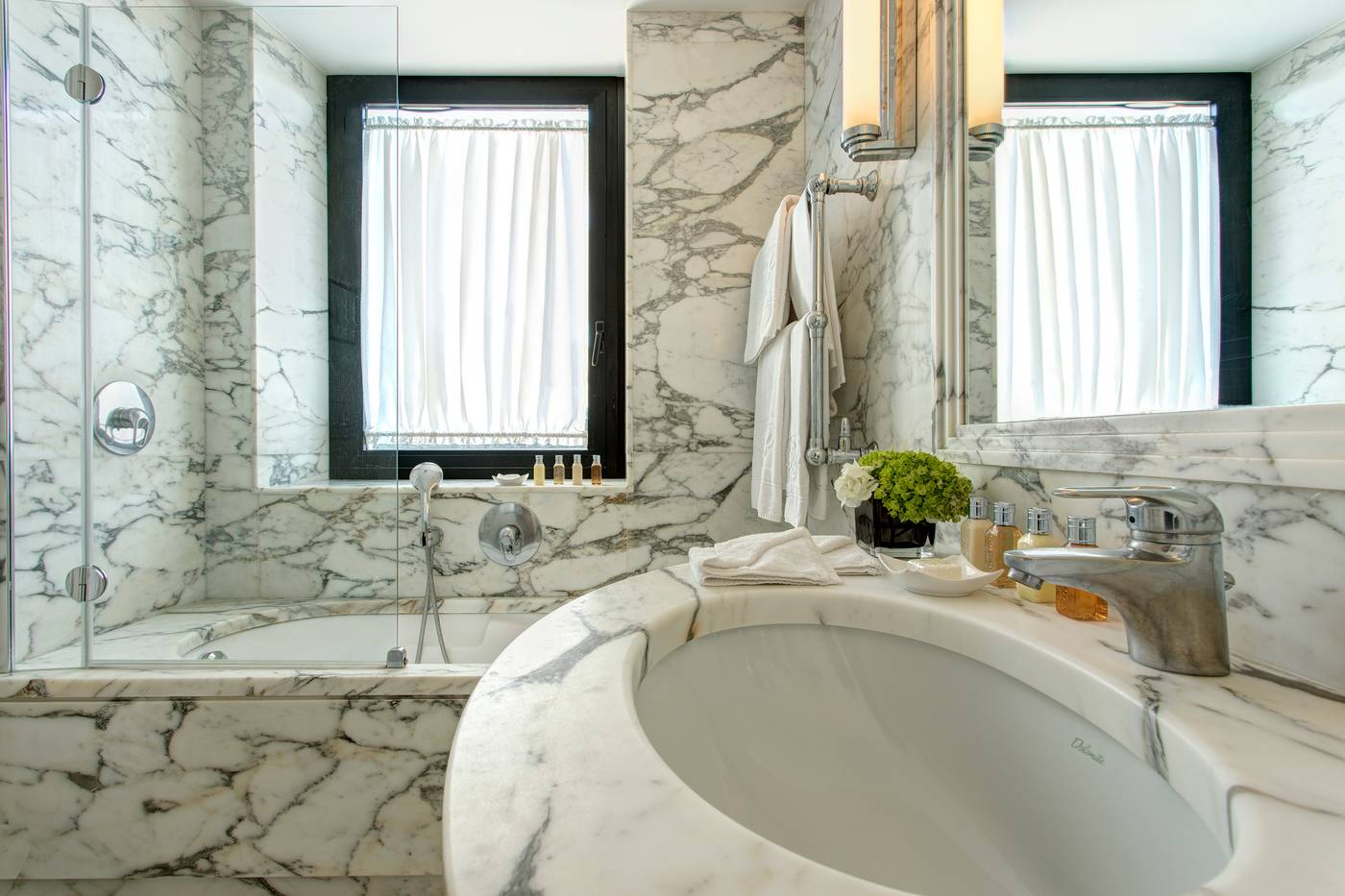 Hotel-Lord-Byron-Small-Luxury-Hotels-of-the-World-Room-29