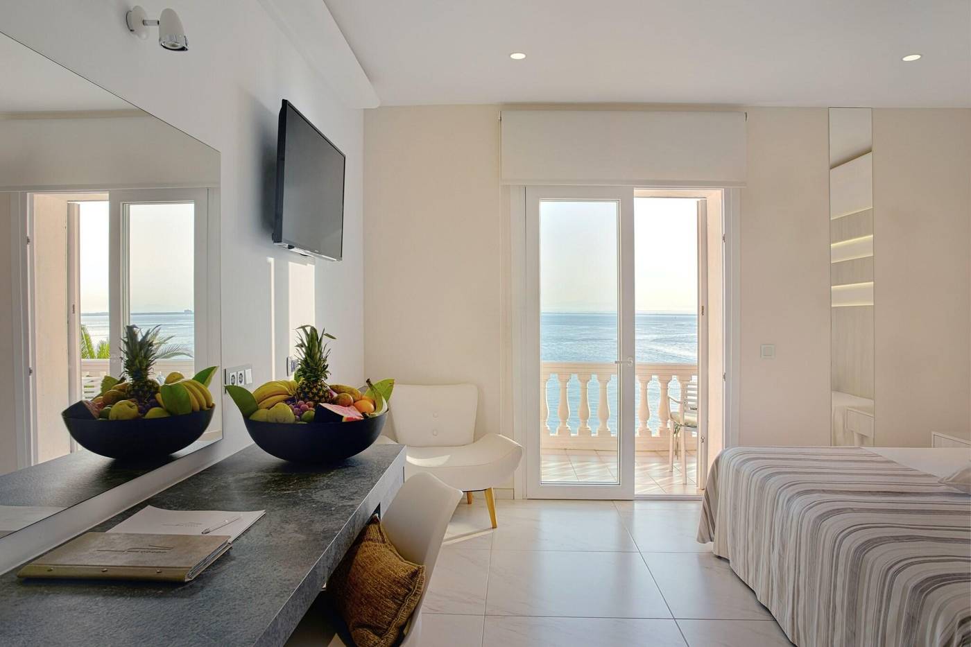 Vistabella-Room-12