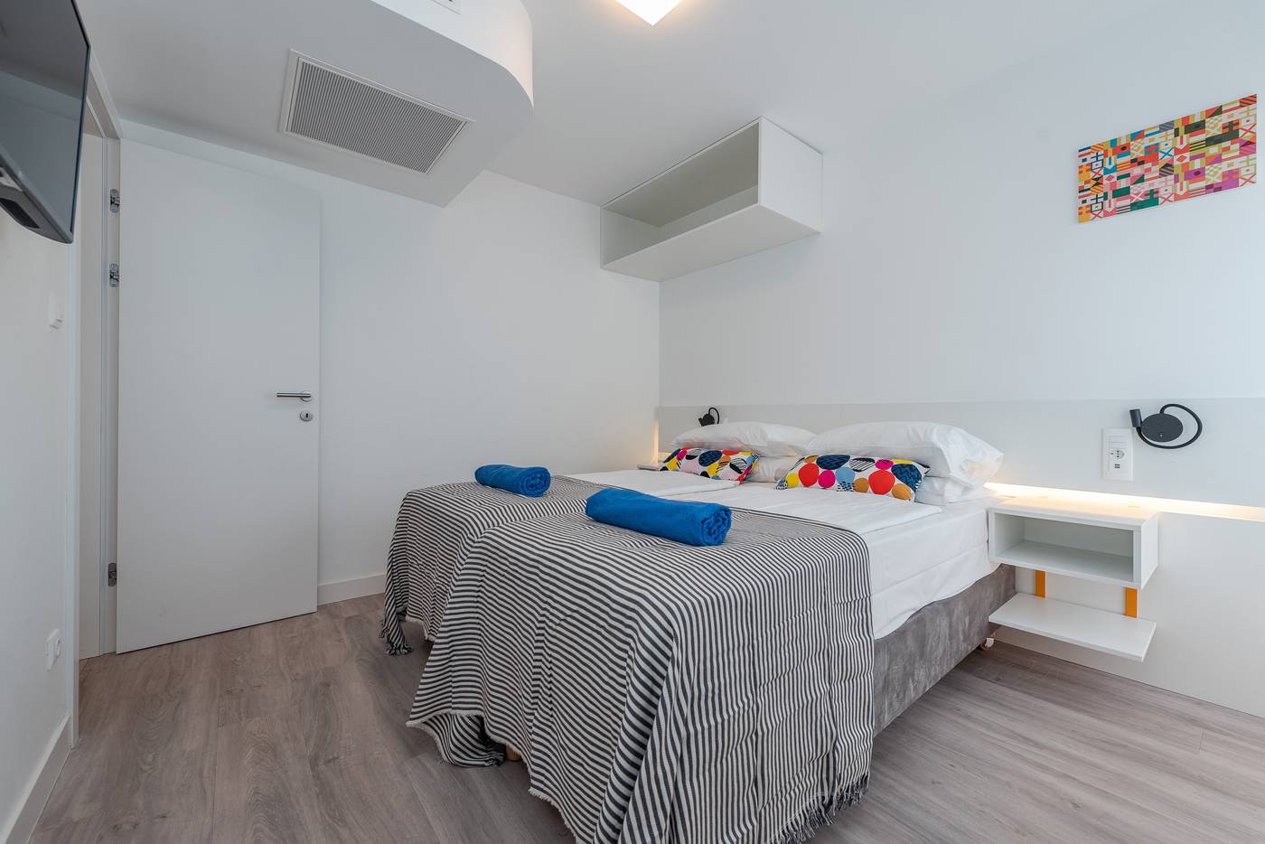 Bluesun-Holiday-Village-Alan-Room-12