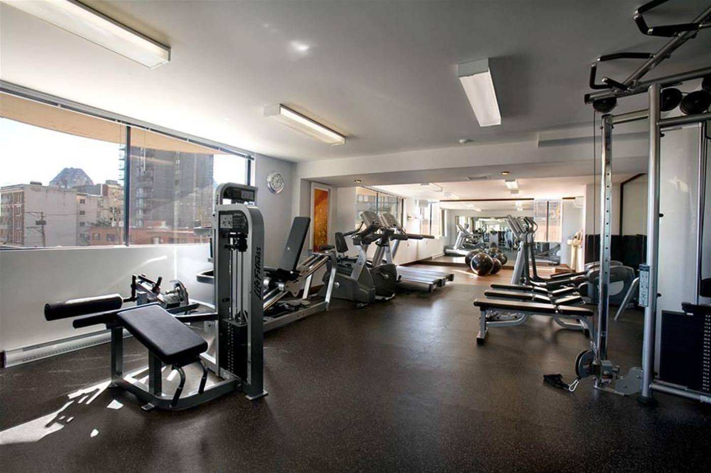 Sandman-Suites-Davie-General-view-59