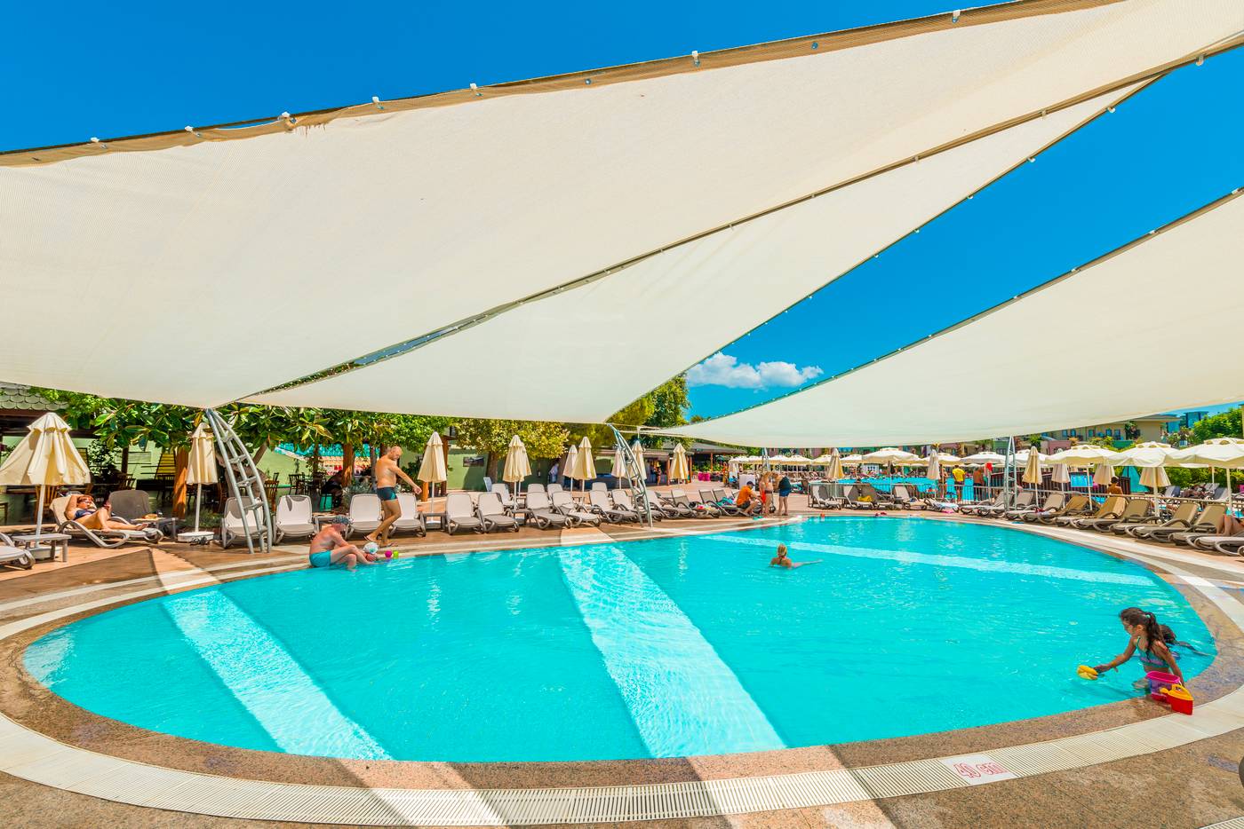 Von Resort Golden Beach