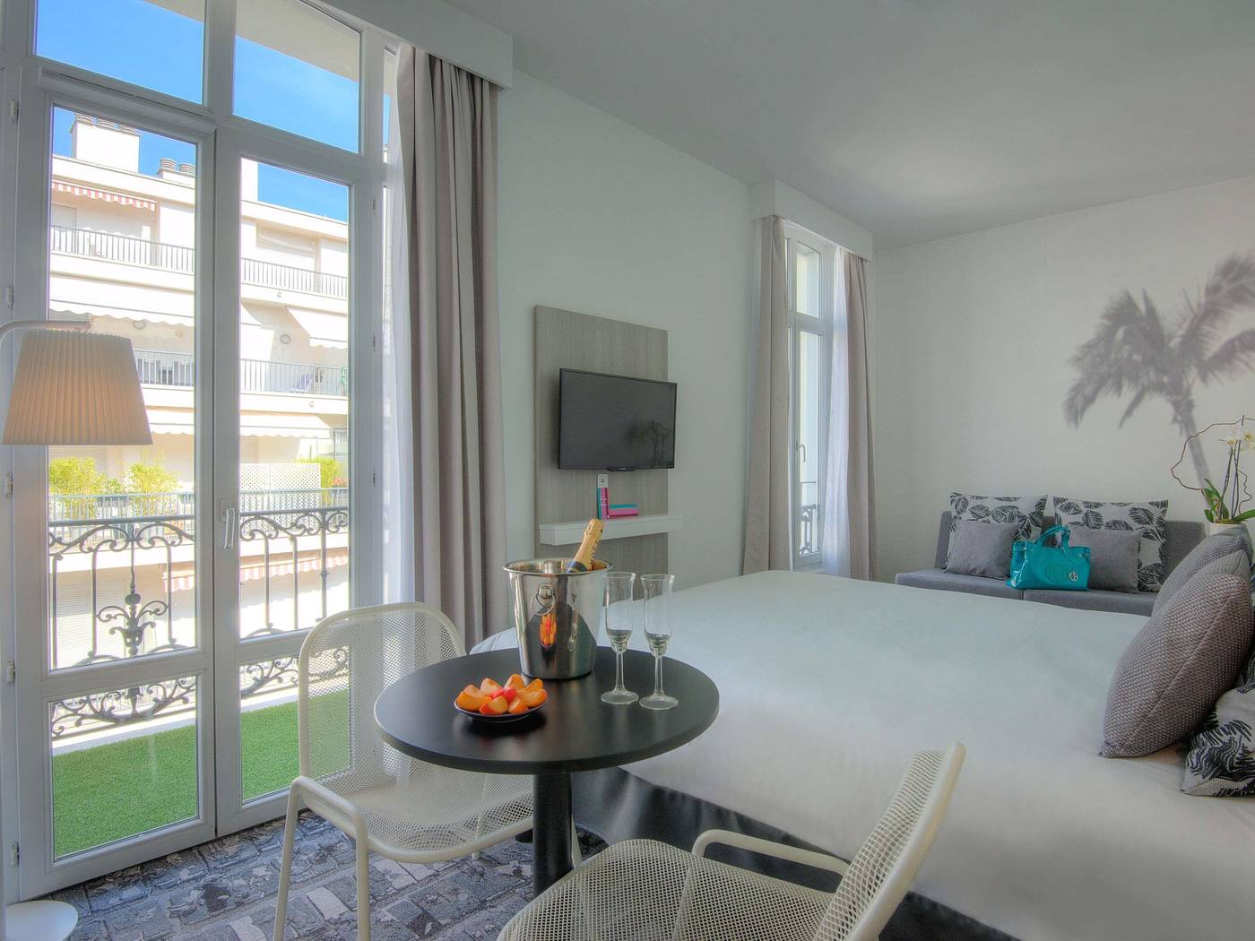 ibis-Styles-Nice-Centre-Gare-Room-7