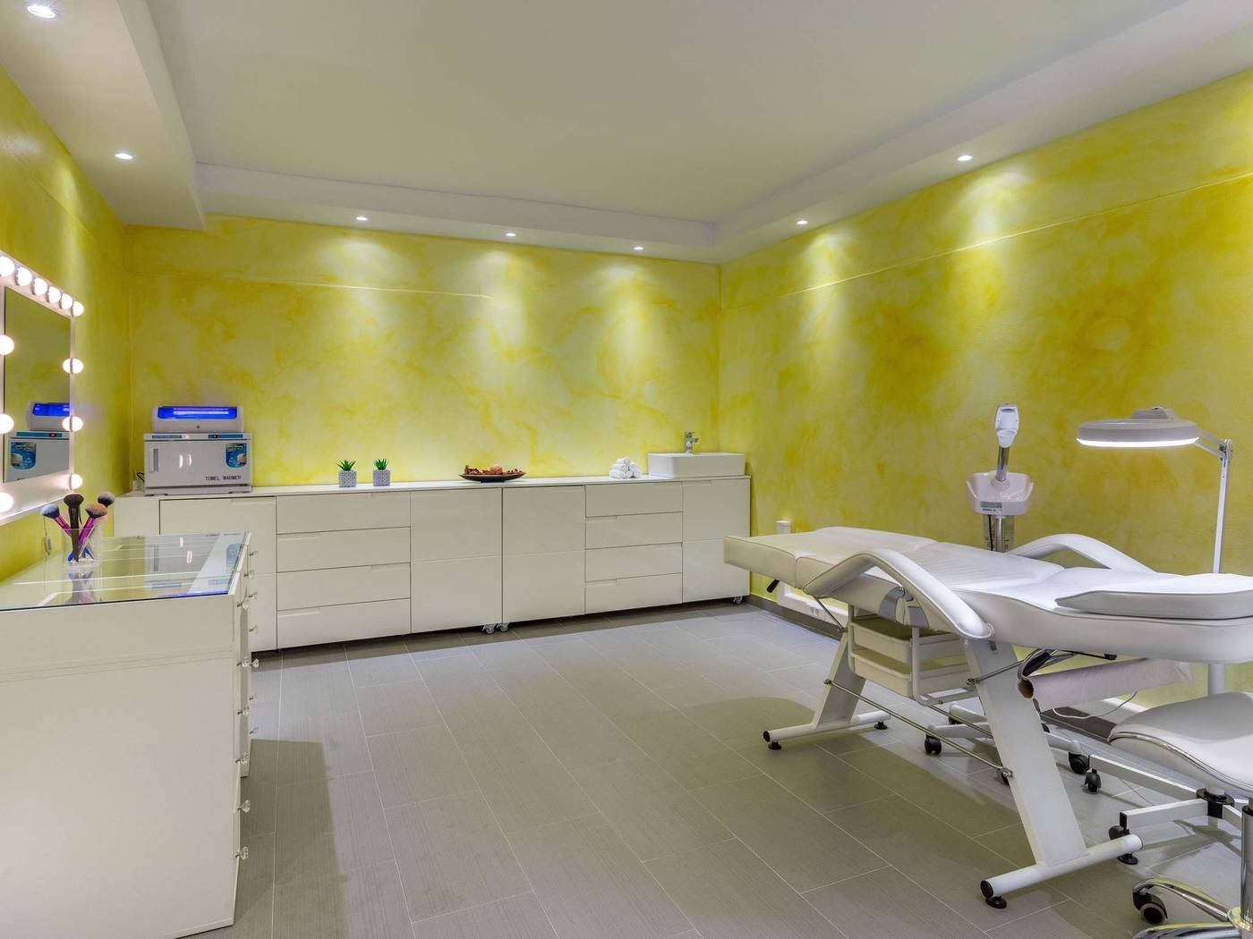 Alexia-Premier-City-Hotel-Sports-and-Entertainment-48