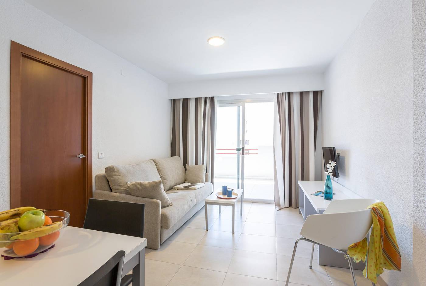 Pierre---Vacances-Benidorm-Levante-Adults-Recommended-16--Room-7