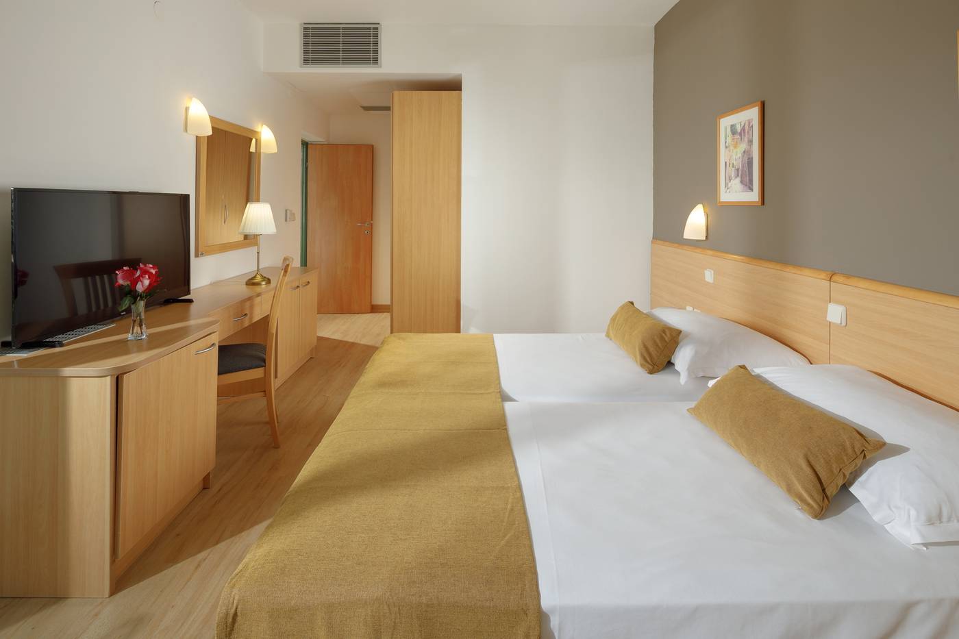 Hotel-Sol-Aurora-Room-38