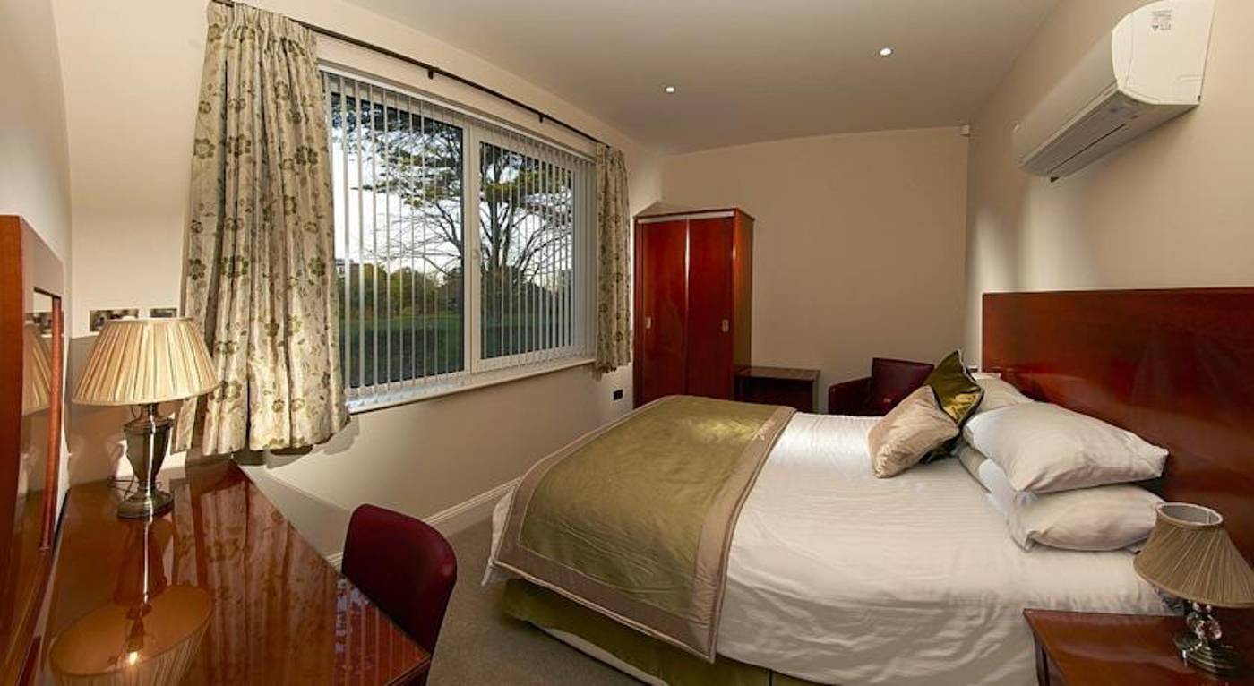 Le-Friquet-Country-Room-4