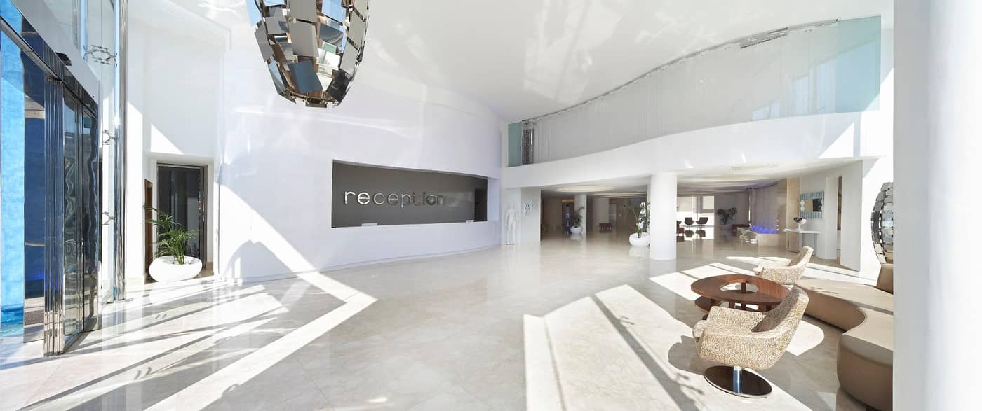 Blue-Bay-Platinum-Lobby-29