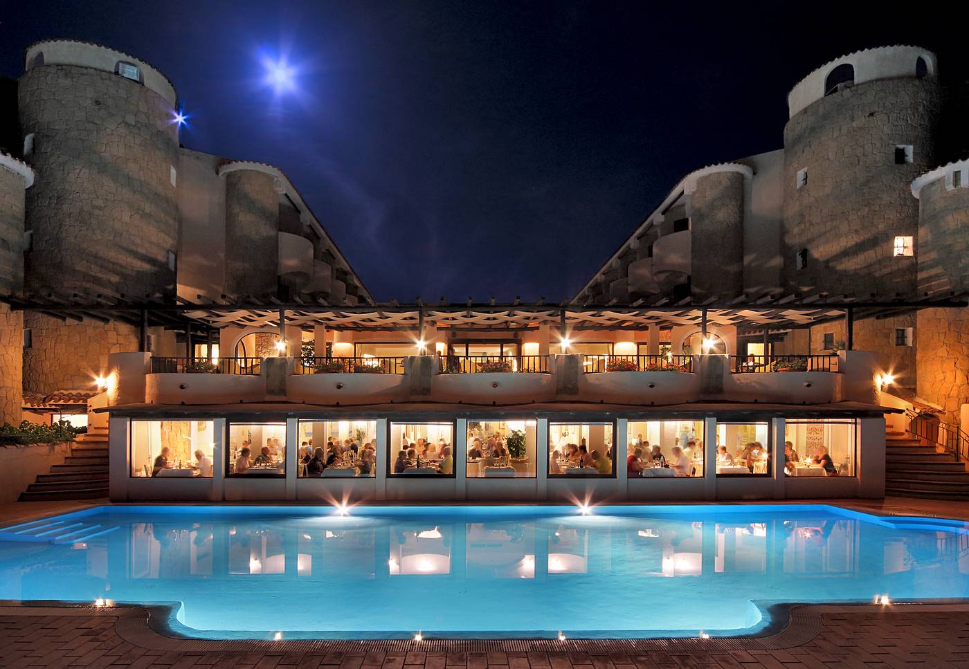 Grand-Hotel-Smeraldo-Beach-Restaurant-2