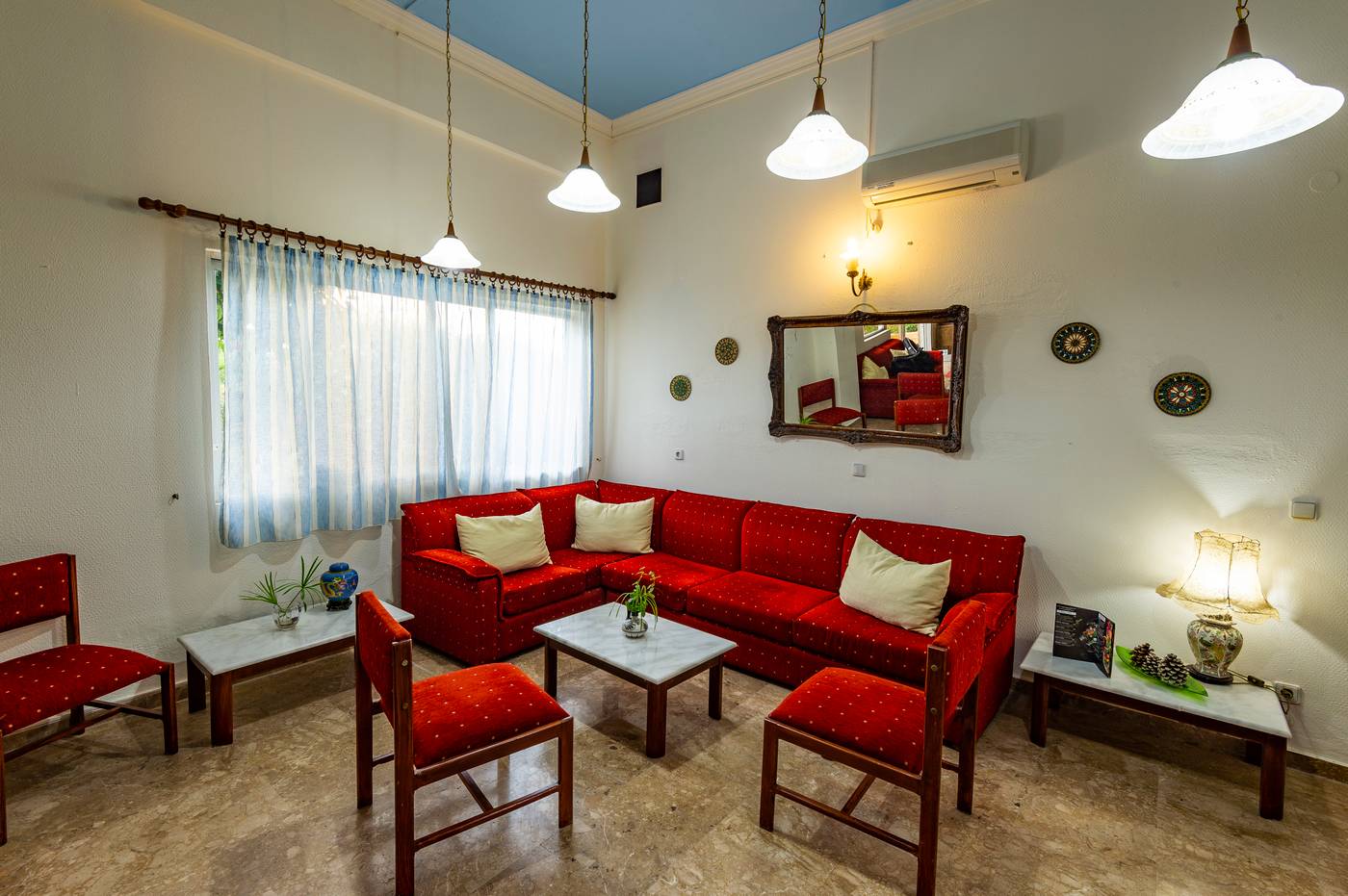 Agamemnon-Beach-Lobby-12