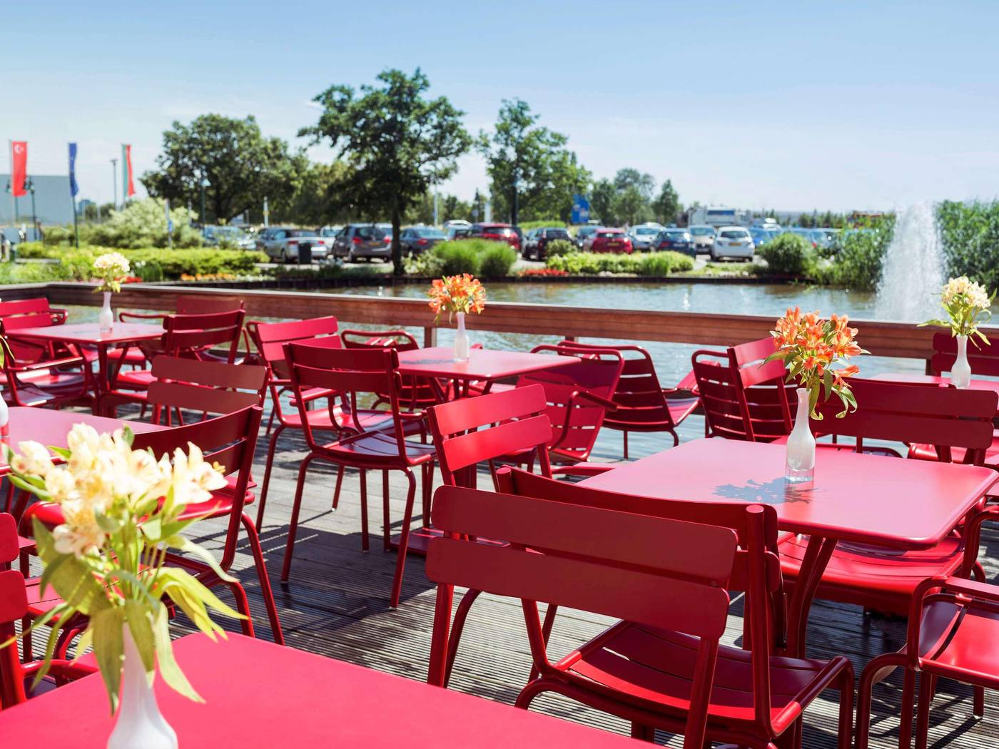 ibis-Schiphol-Amsterdam-Airport-General-view-54