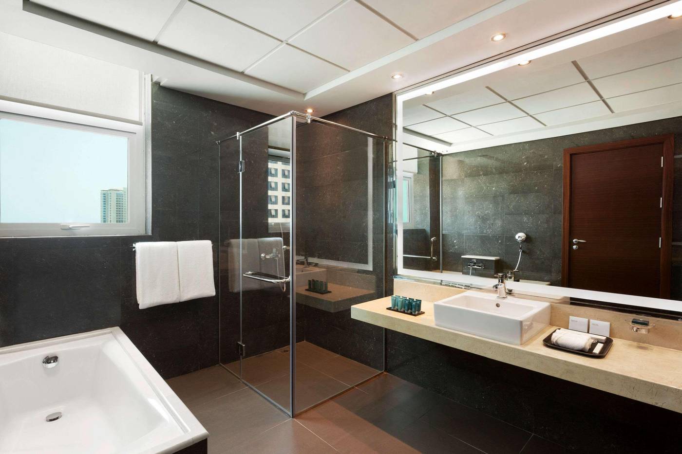 Ramada by Wyndham Manama City Centre-Bahrain-Manama-Room-7