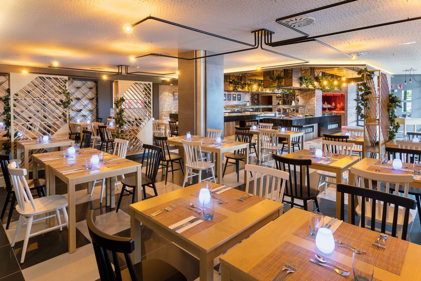 Clubhotel-Riu-Buena-Vista-Restaurant-33