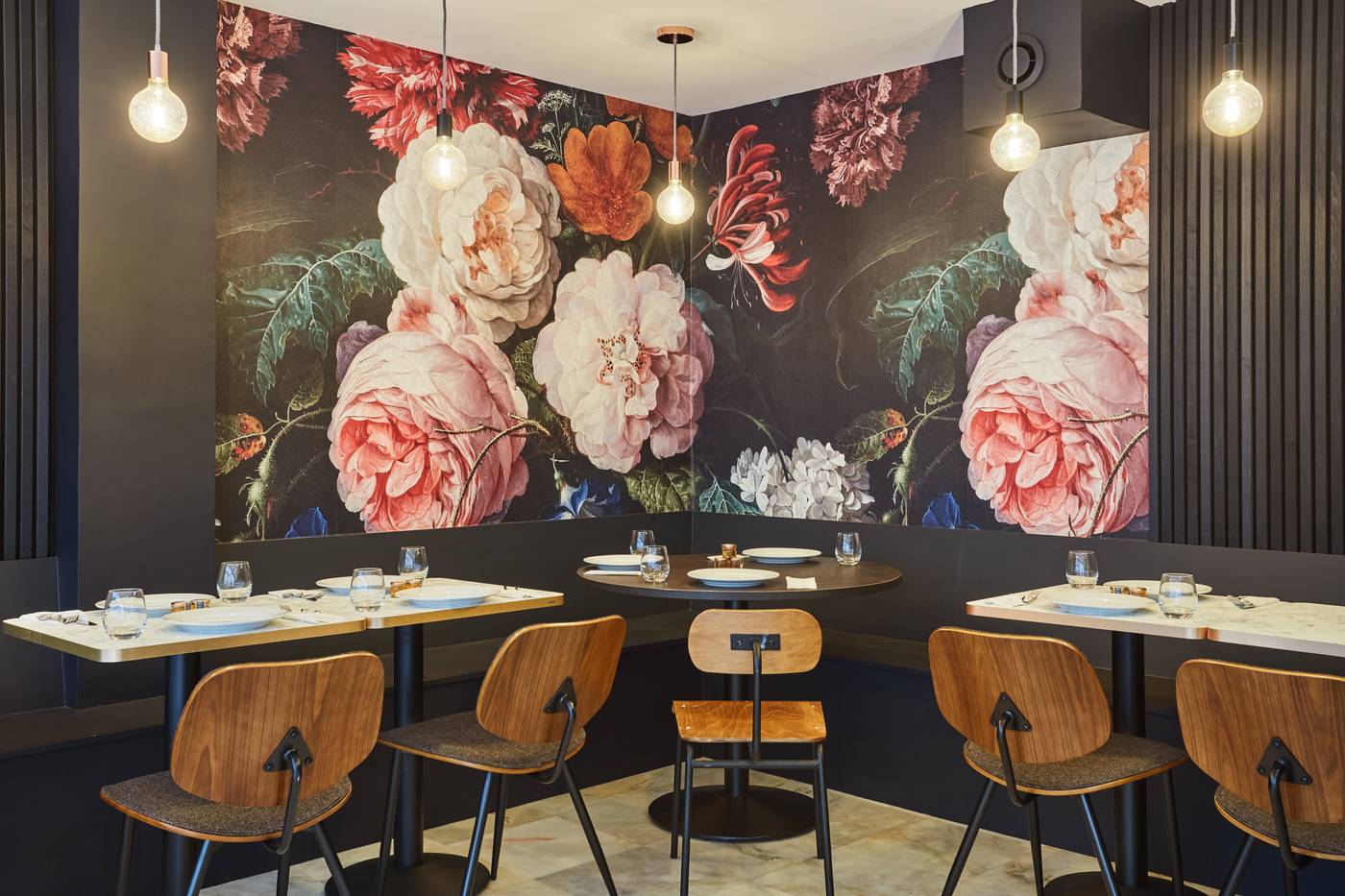 HOTEL-BEAUQUARTIER-MONTMARTRE-General-view-34