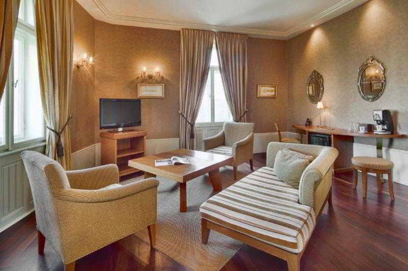 Mamaison-Hotel-Riverside-Prague-Room-5
