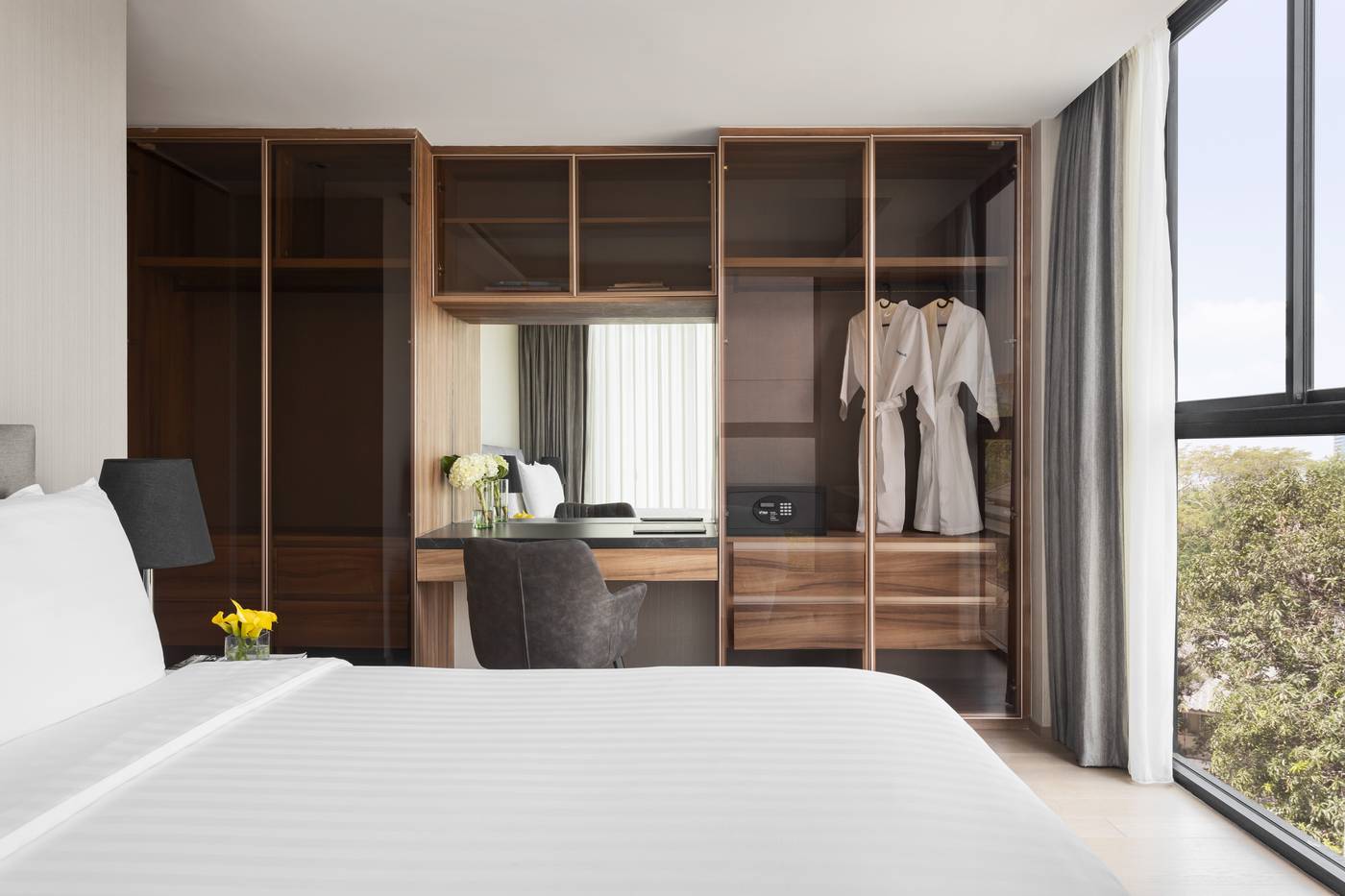 Walton-Suites-Sukhumvit-Room-15