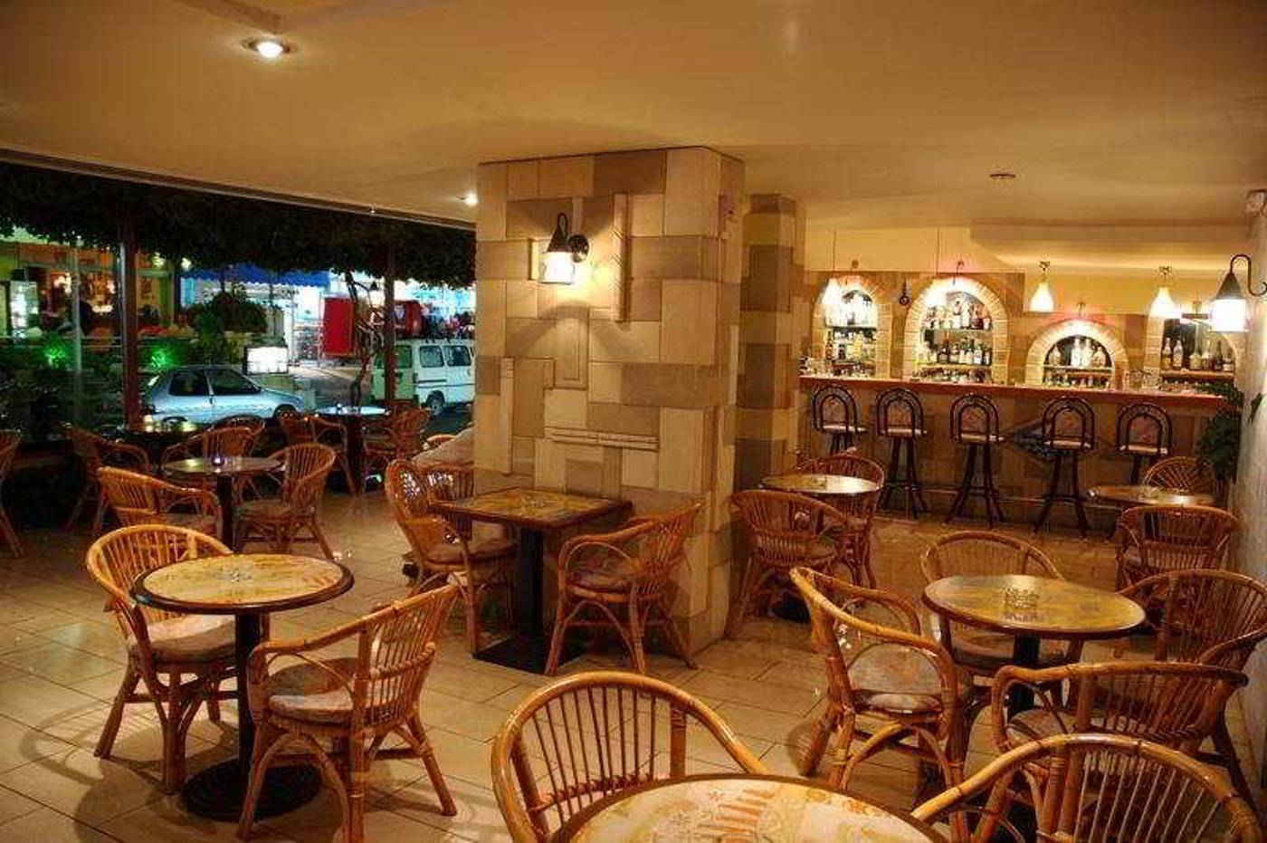 Carina-Sports-and-Entertainment-4