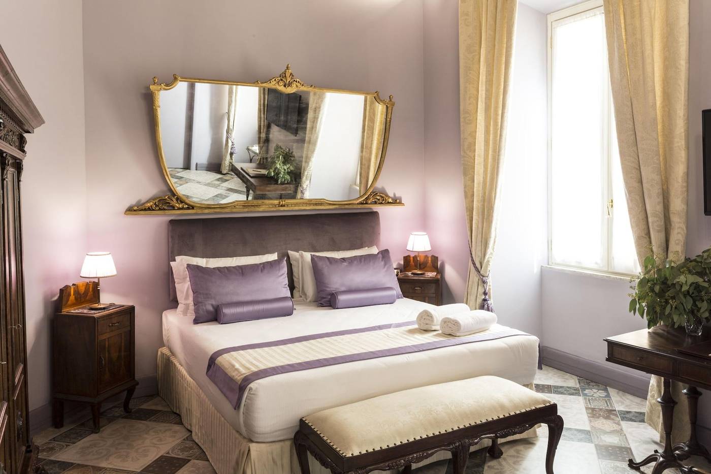 Navona-Grand-Suite-Room-13