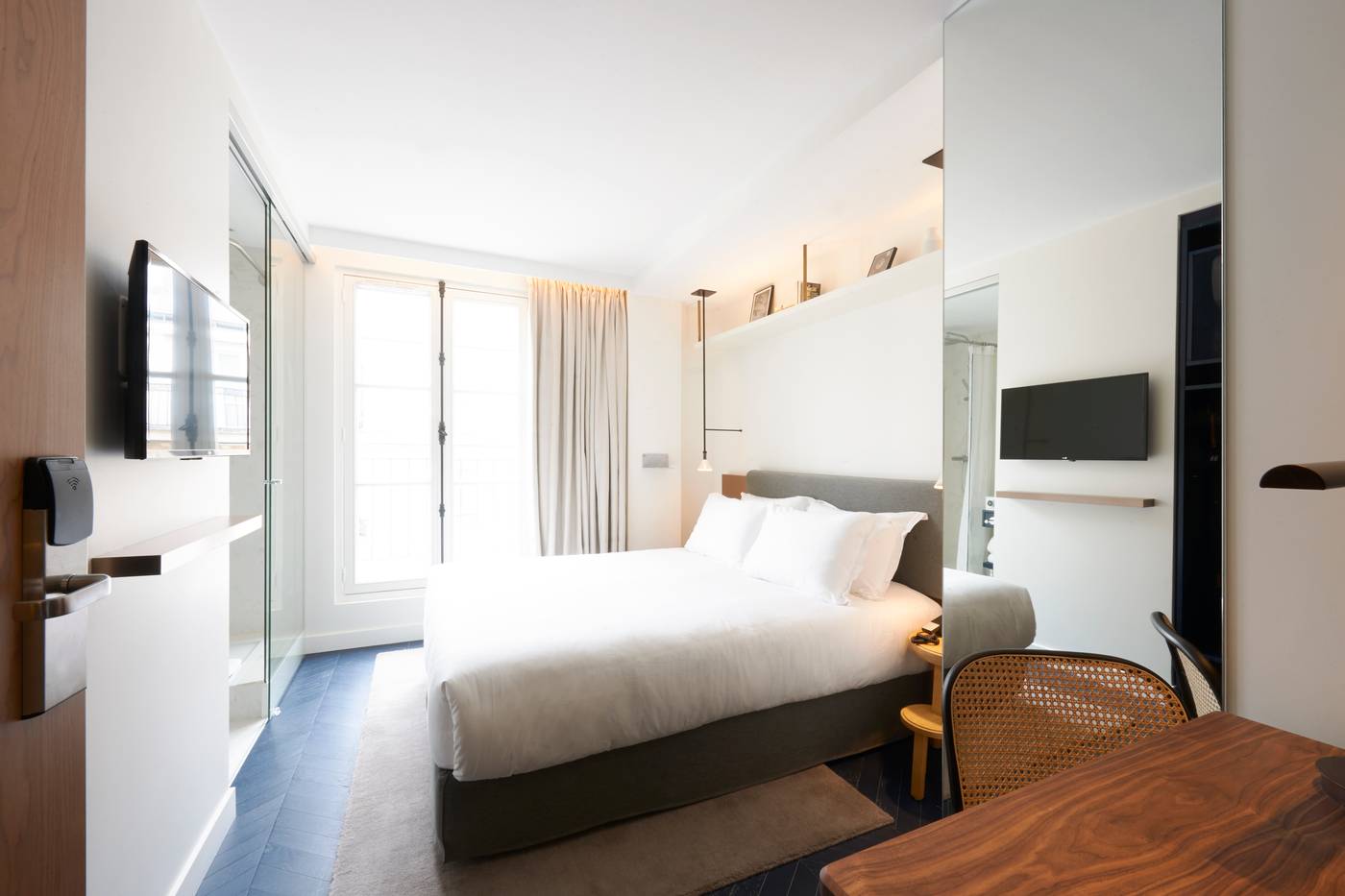 Amastan-Paris-Room-5