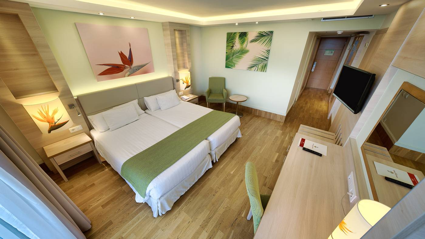 Costa-Canaria-Room-13