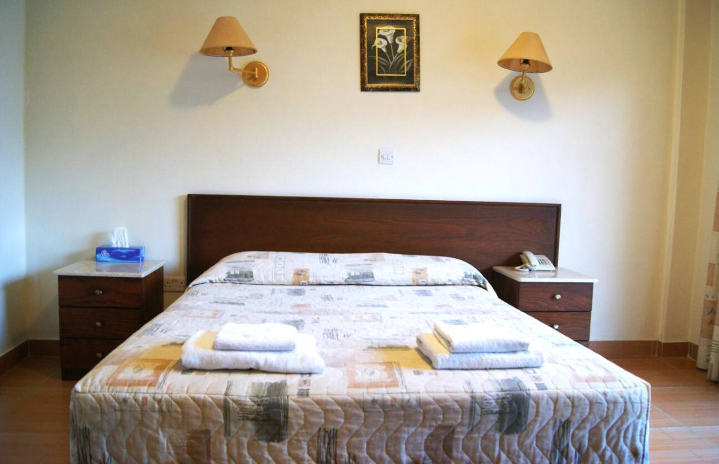 M--Moniatis-Hotel-Room-9