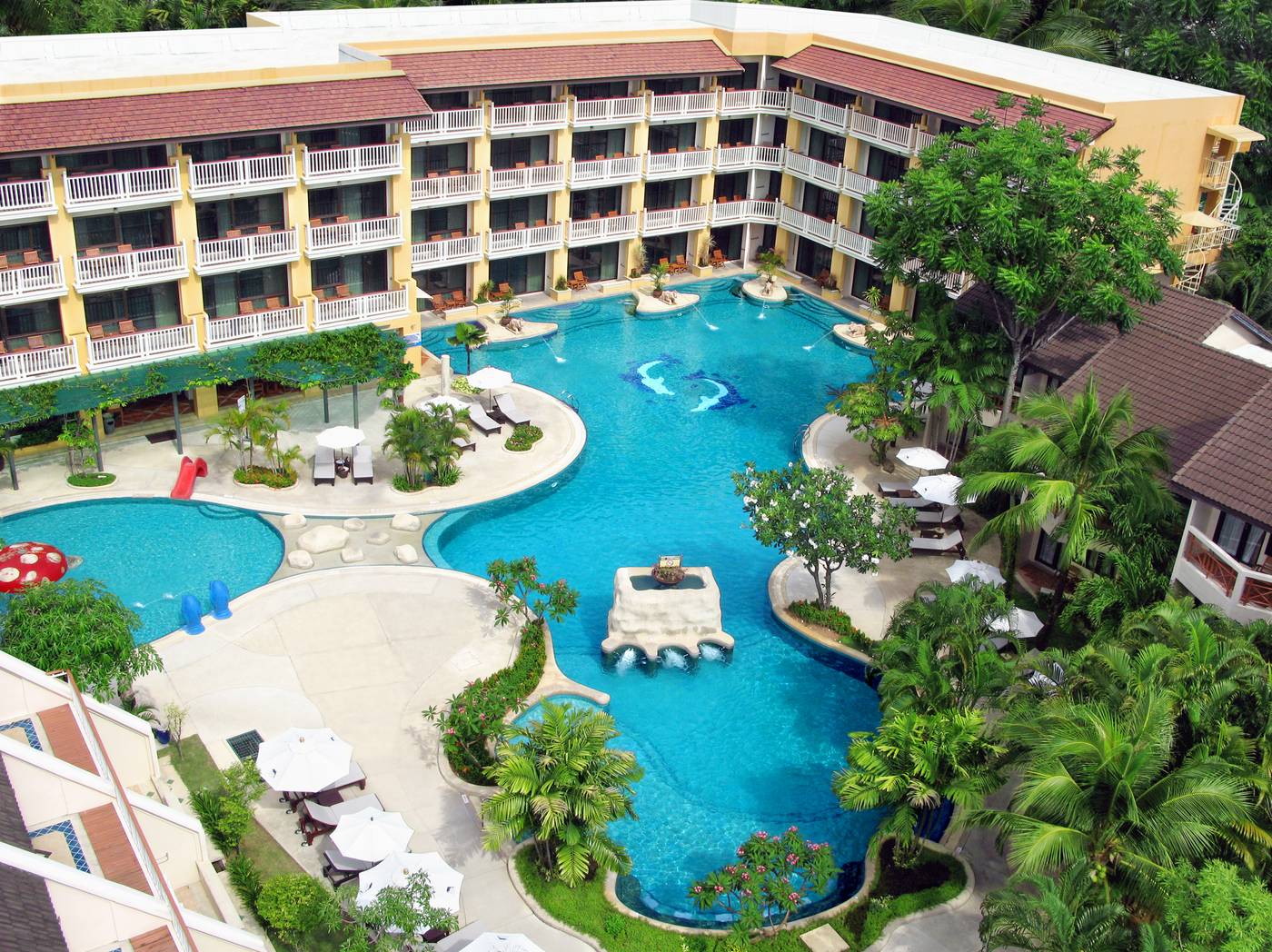 Thara-Patong-Beach-Resort-General-view-8